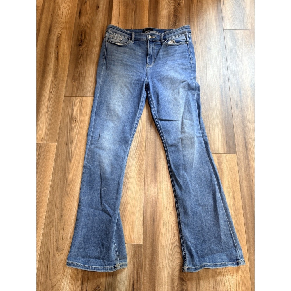 Judy Blue Boot Cut Blue Jeans 15 Or 32 Medium Wash Super Stretchy